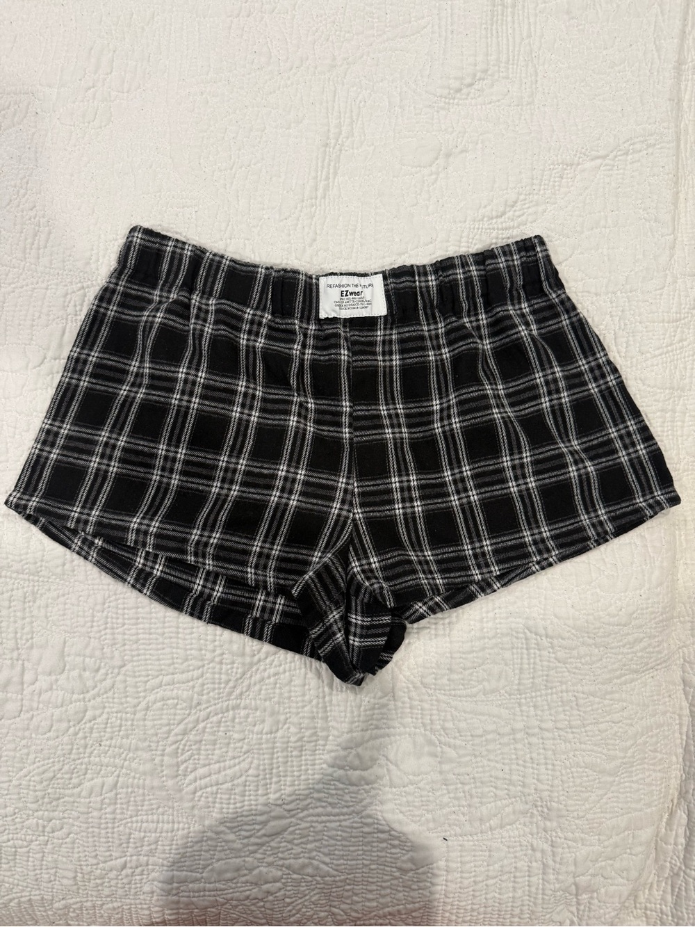 SHEIN Black Plaid Flannel Sleep Shorts